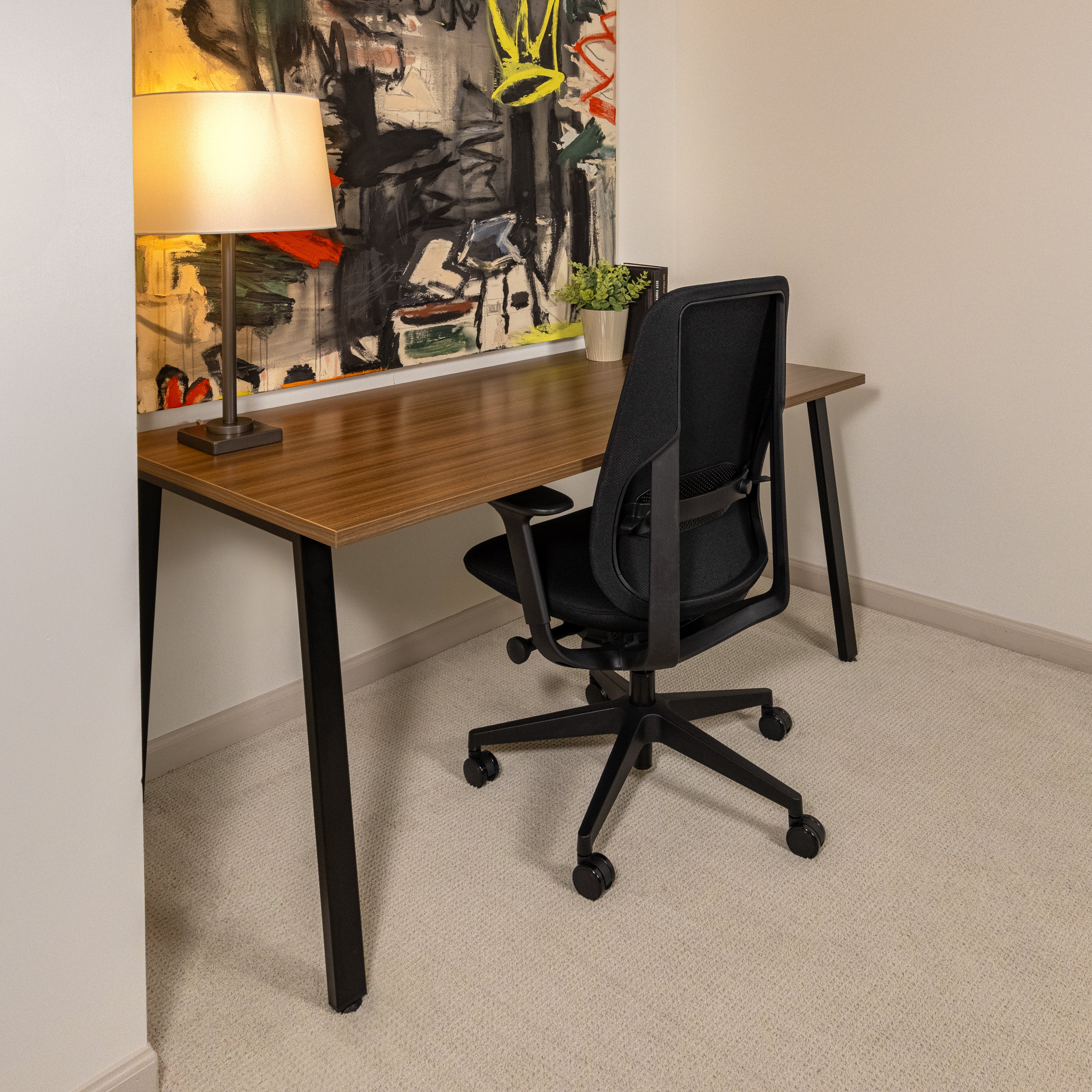 Simple Desk - White / White